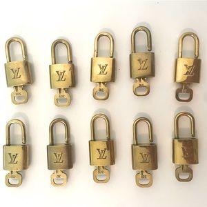 🔐Louis Vuitton Lock & Key Set 🔐